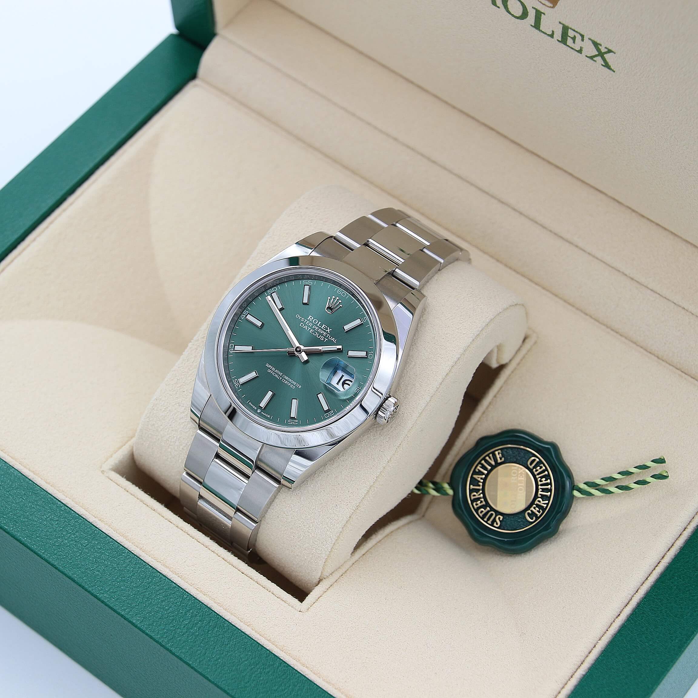 Rolex Datejust ref. 126300 Green Dial Oyster bracelet - Full Set - Image 3