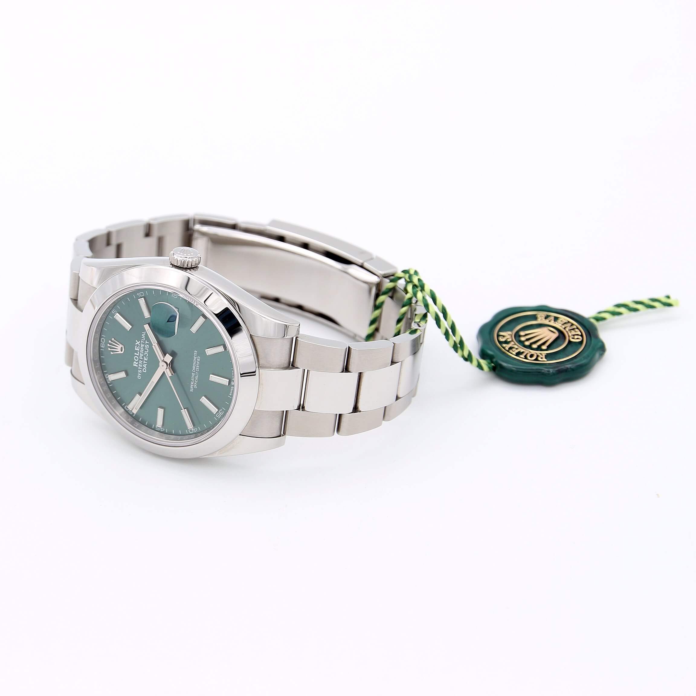 Rolex Datejust ref. 126300 Green Dial Oyster bracelet - Full Set - Image 6